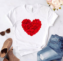 Load image into Gallery viewer, Heart flower print T-shirt
